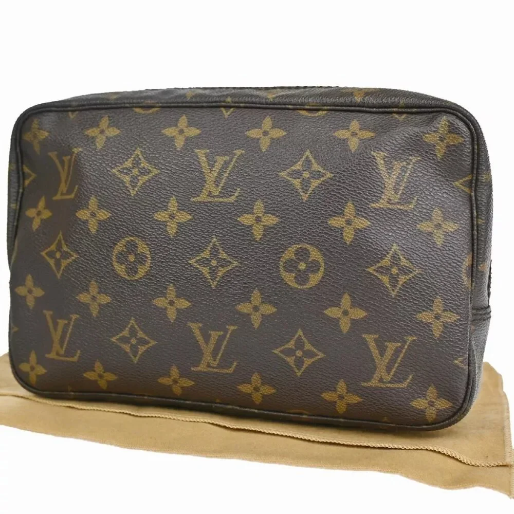 LOUIS VUITTON Trousse Toilette 23 Clutch Hand Bag Monogram Brown M47524 31YE048